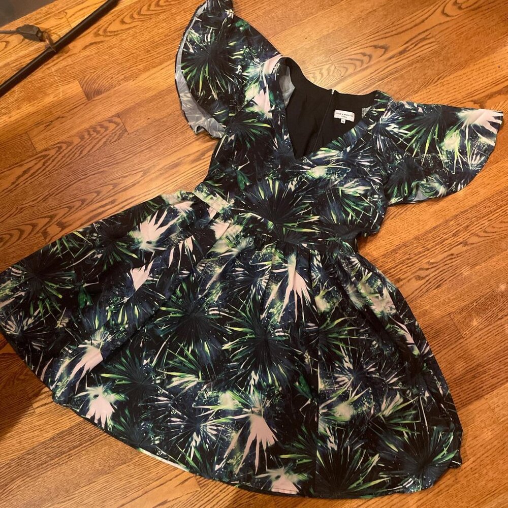 Size 12 Palm Frond Print Mini Dress